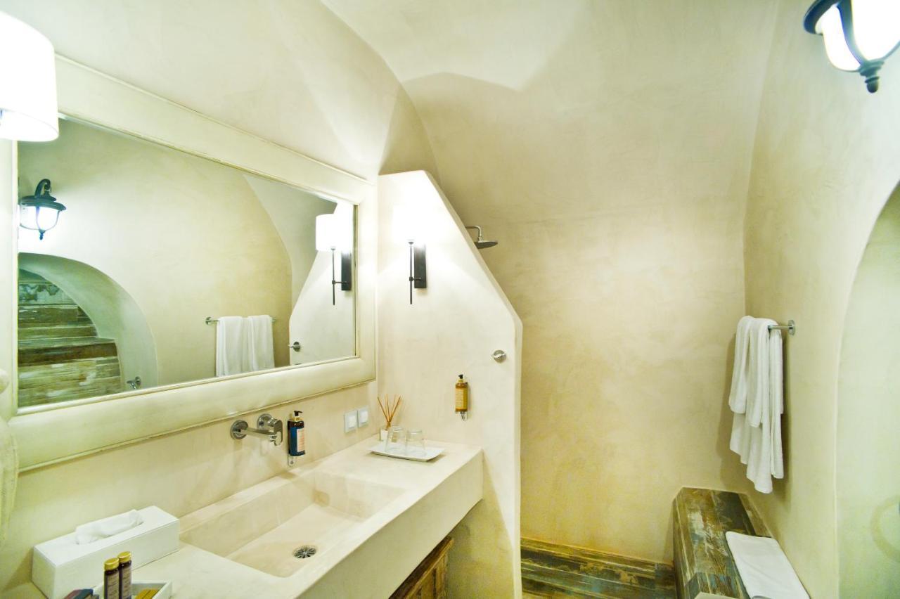 Antelmi Luxury Villa Fira  Bagian luar foto